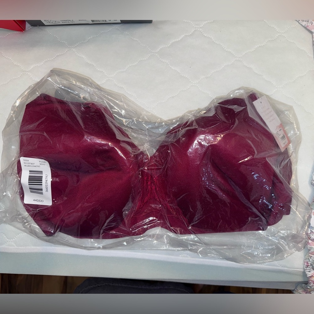 Luxurious Deep Red Women's Bra